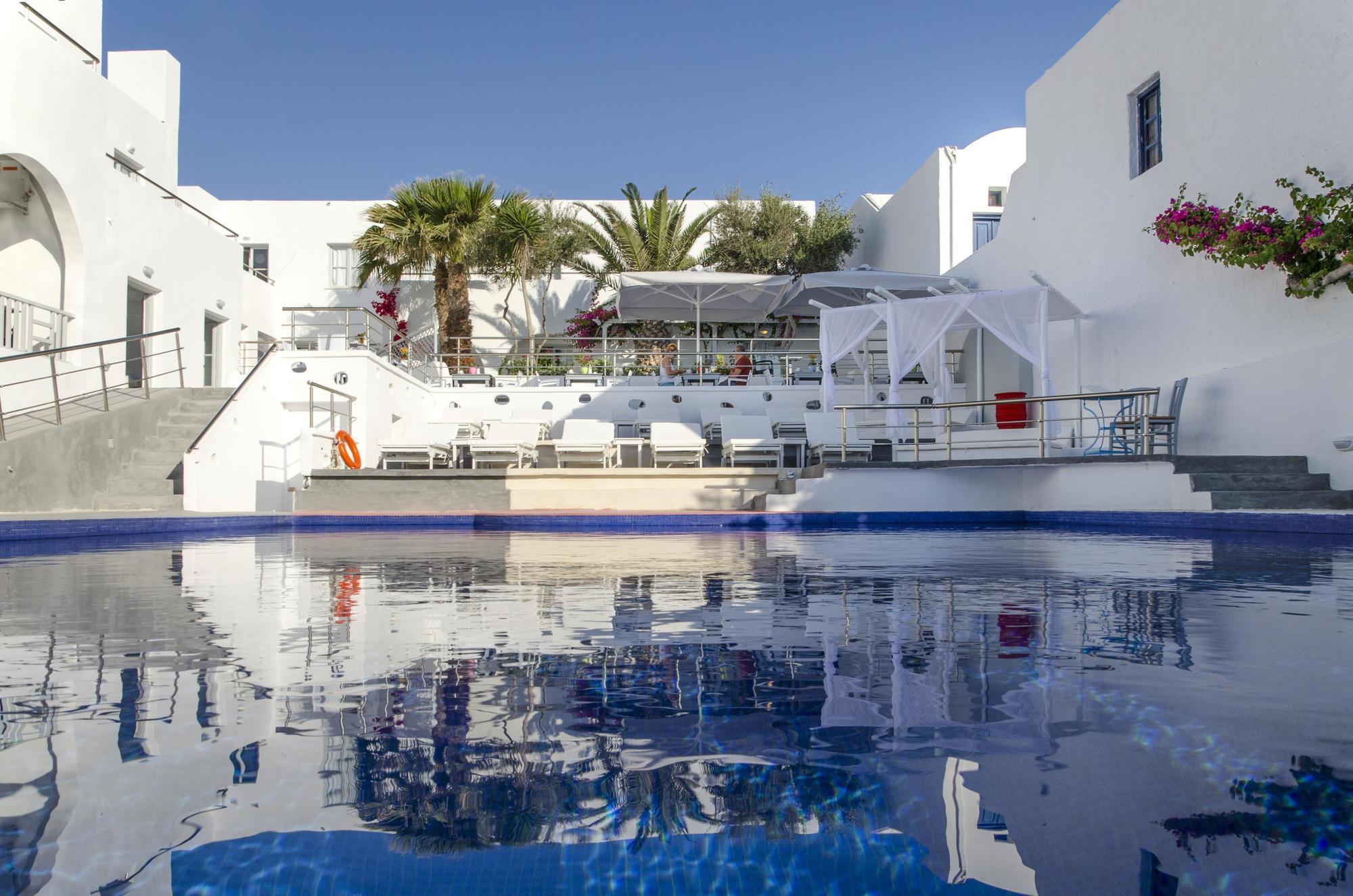 RK Beach Hotel Kamári Einrichtungen foto
