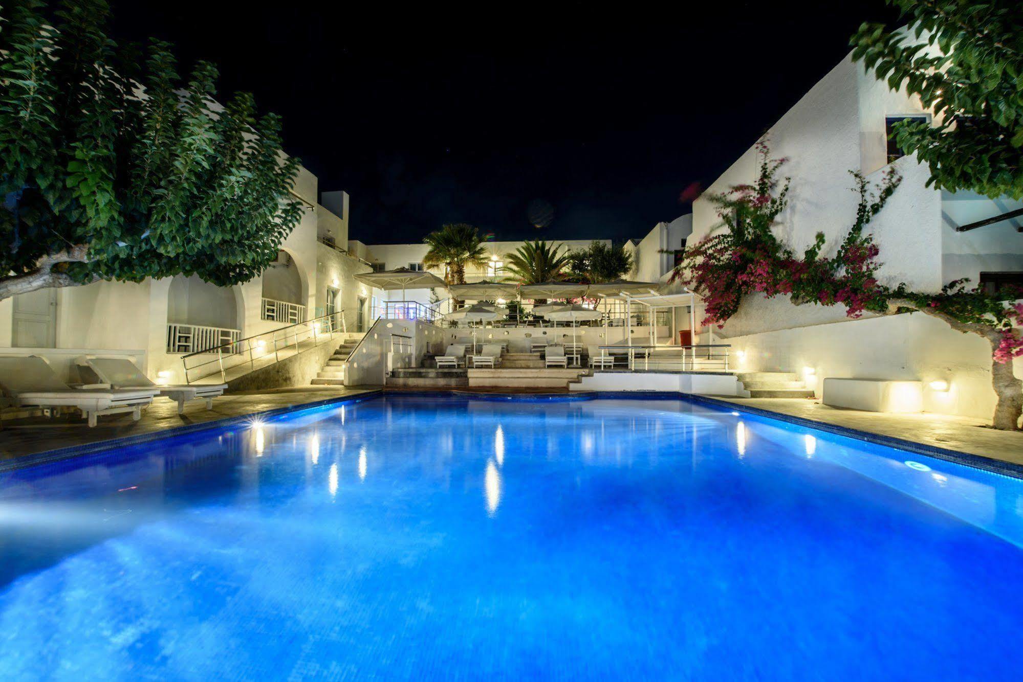 RK Beach Hotel Kamári Exterior foto
